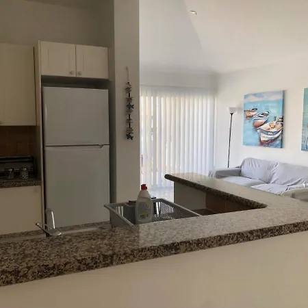 Bright 2 Bed, Pool Facing In Limnaria Gardens Paphos