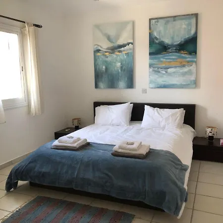 Bright 2 Bed, Pool Facing In Limnaria Gardens *